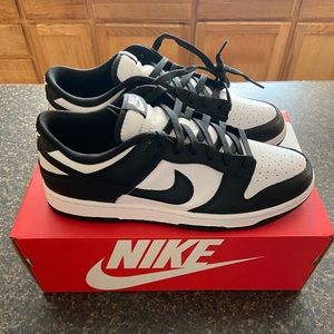NIKE DUNK LOW RETRO PANDA 🐼 BLACK & WHITE NWT MEN SIZE 10.5 100% AUTHENTIC OG